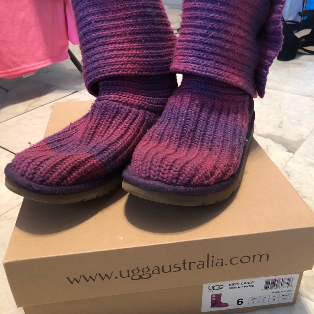 Purple Uggs- Size 6- great condition!!!